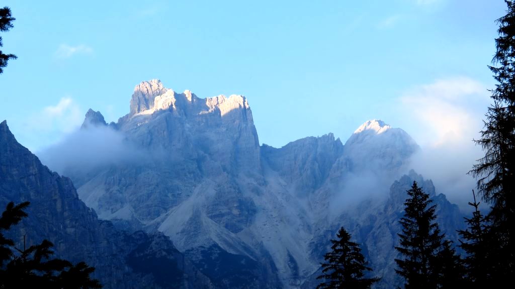 Trekking w Dolomitach Brenta. Widok z okolic Rifugio Croz dell'Altissimo