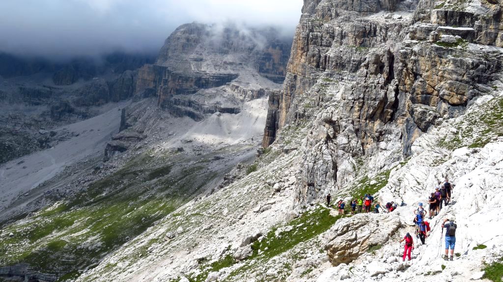 Wycieczka w Dolomity Brenta. Sentiero Palmieri - trasa z Rifugio Agostini do Rifugio Pedrotti