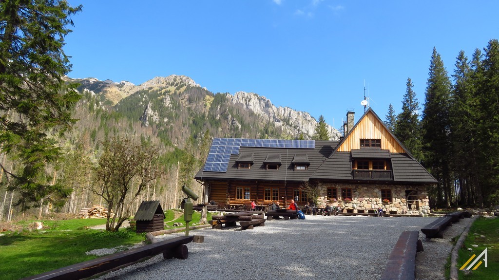 Wycieczka w Tatry, Dolina Kościeliska. Schronisko na Hali Ornak