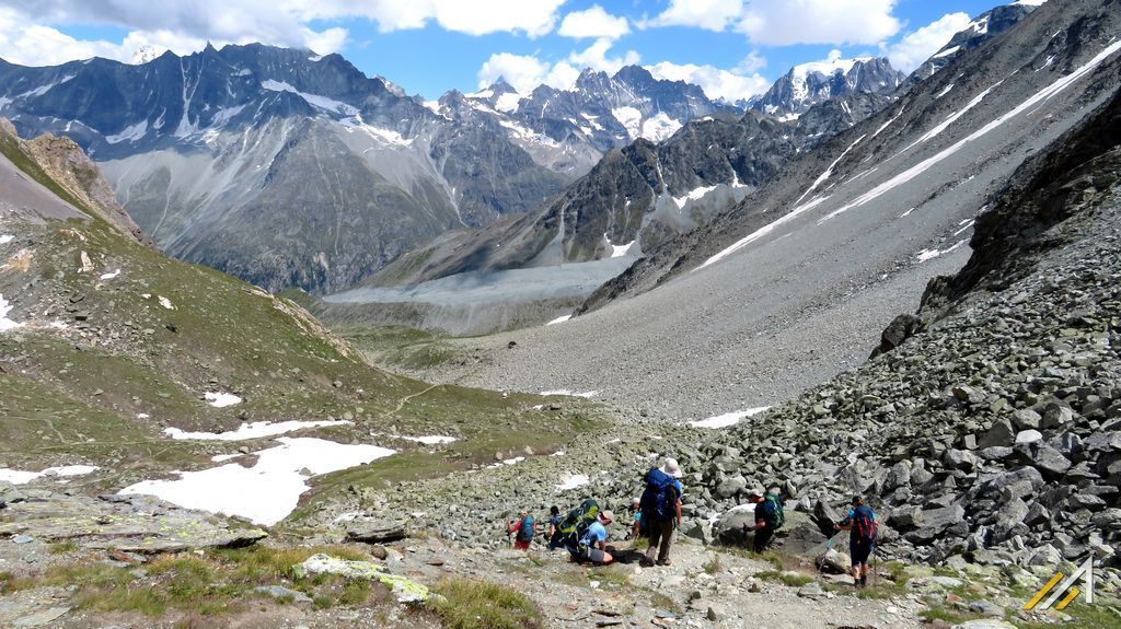 Wycieczka alpejska, Haute Route. Szlak z Pas de Chevres do Arolla i doliny Val d'Herens