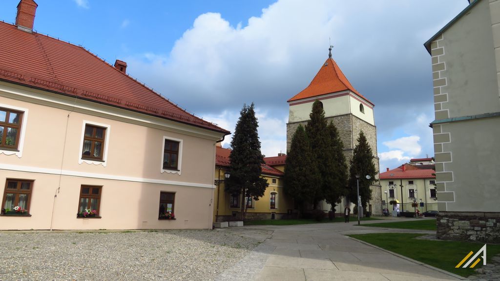 Beskidy, Dzwonnica w Żywcu