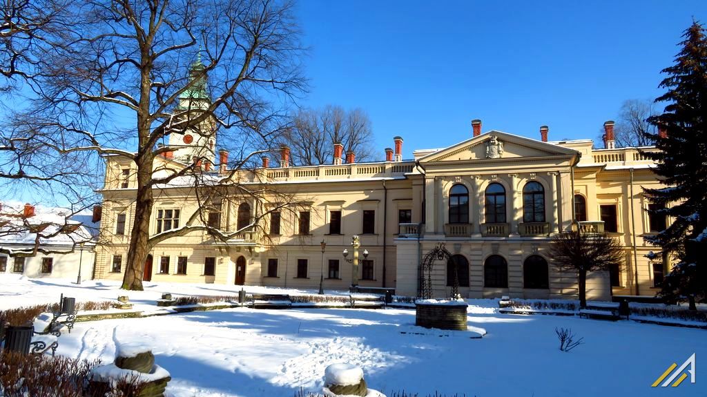 Beskidy, zwiedzanie Żywca z przewodnikiem. Pałac Habsburgów w żywieckim parku