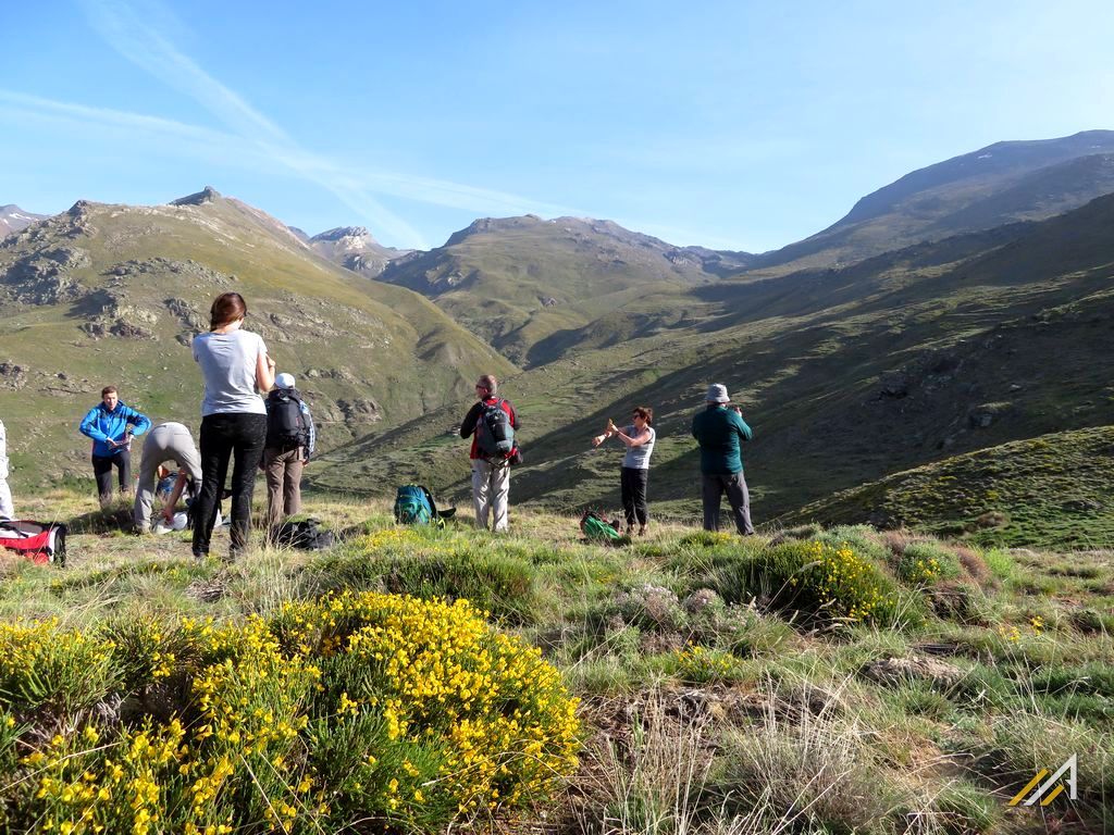 Góry Betyckie szlaki turystyczne. Trekking z Refugio Poqueira do Capileira.