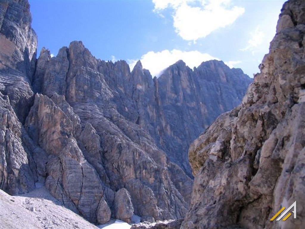 Trekking w Dolomitach. Szlaki turystyczne grupy Civetta