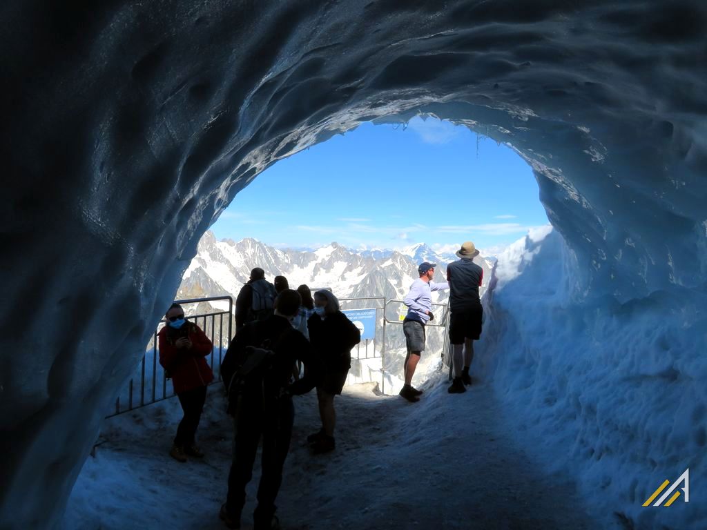 Aiguille du Midi w masywie Mont Blanc