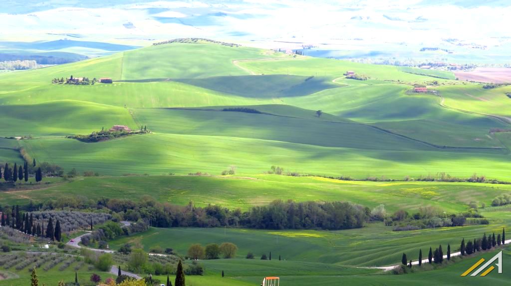 Toskania Południowa, wzgórza doliny Val d'Orcia. 